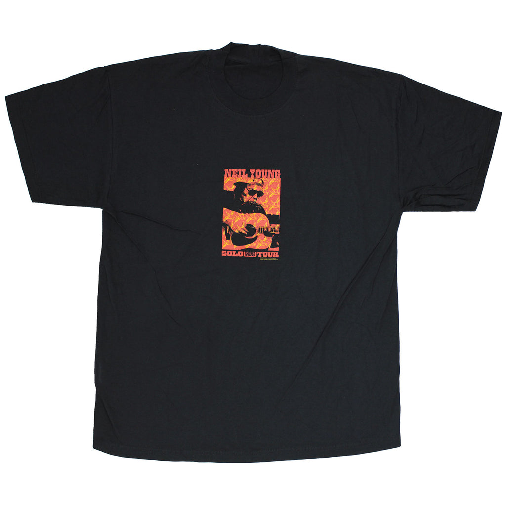 Neil Young Europe Solo 2003 Tour T-shirt 445711 | Rockabilia Merch