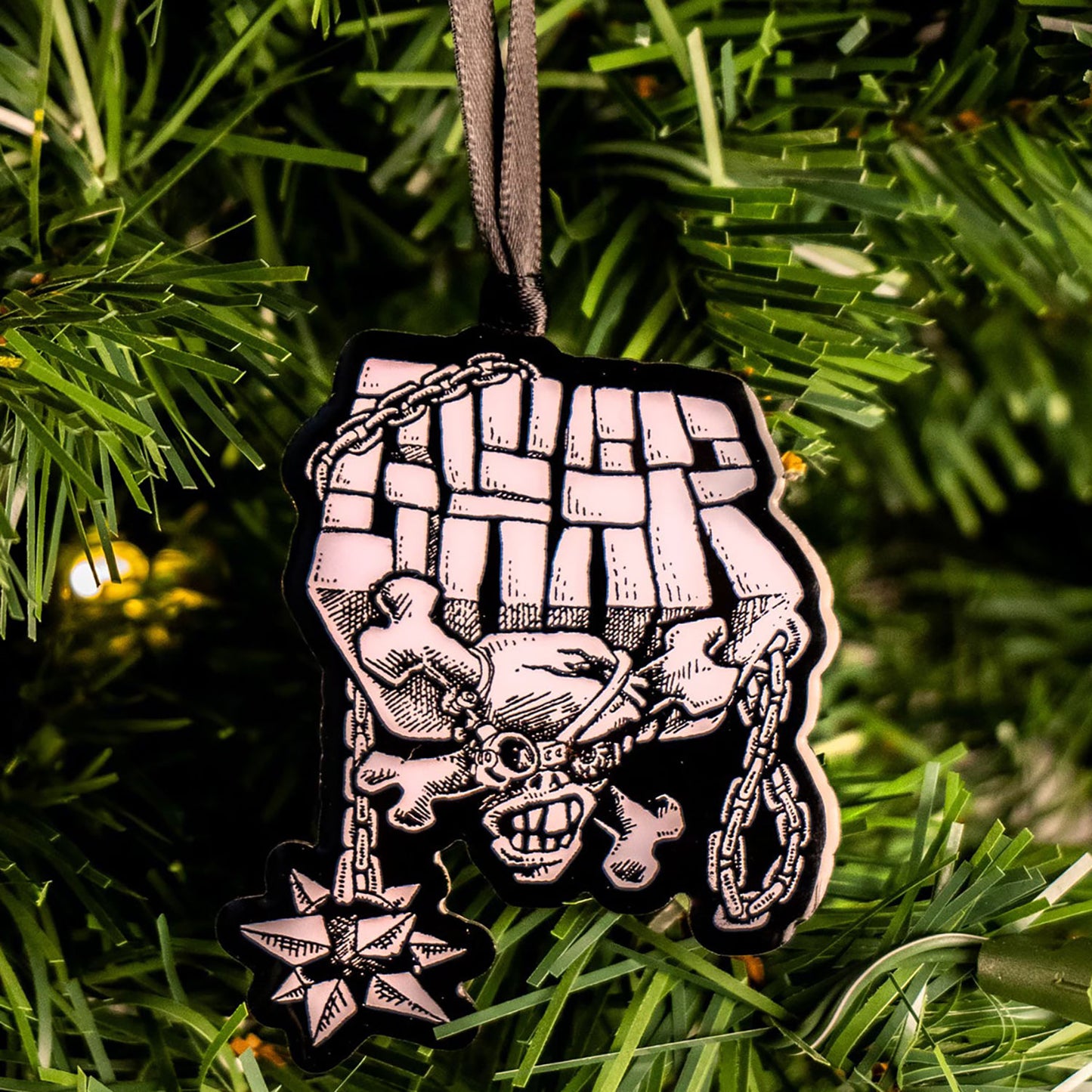 Gwar Chain Metal Ornament Christmas Ornament Back