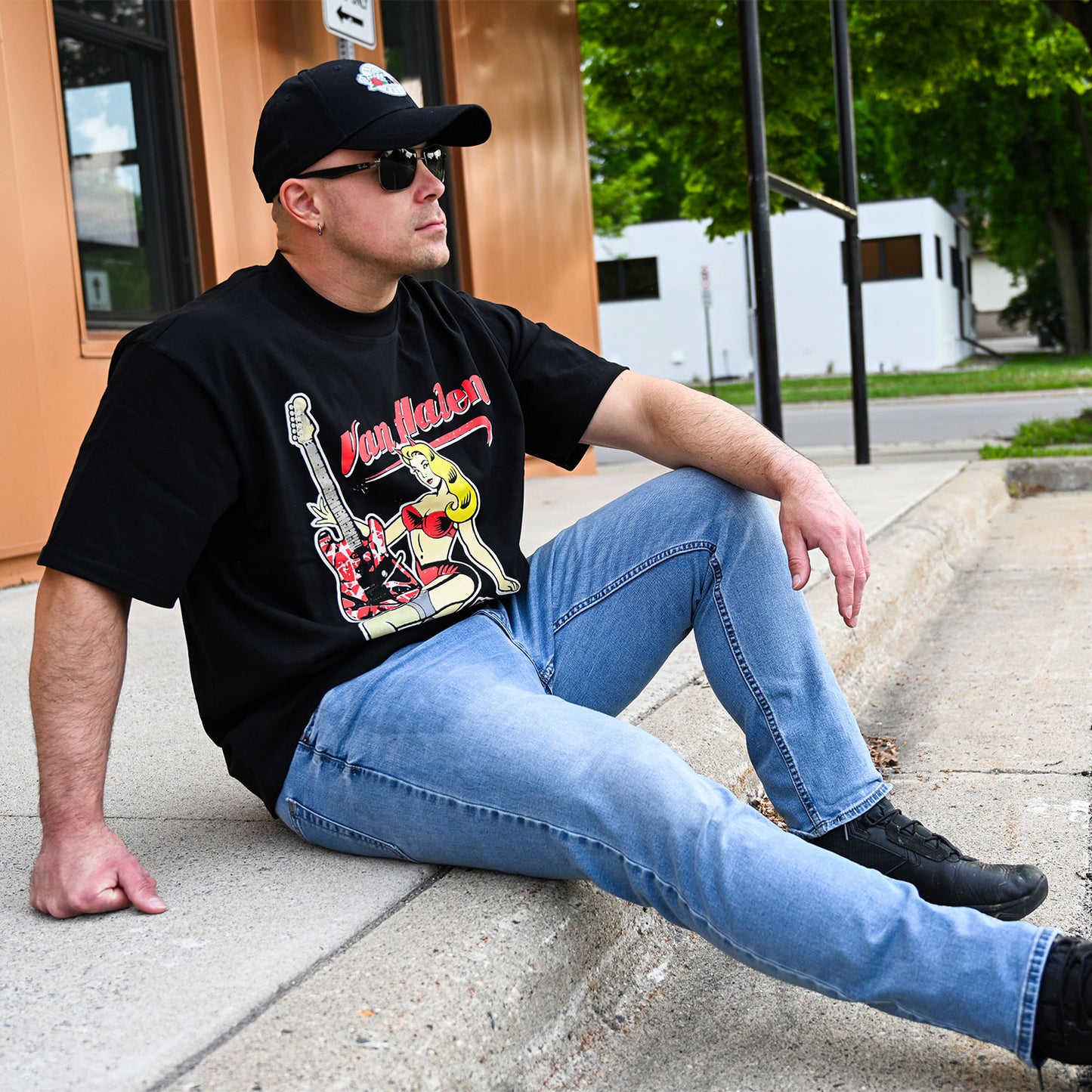 Van Halen Running With The Devil Oversized Boxy Tee Vintage T-shirt Alt 2