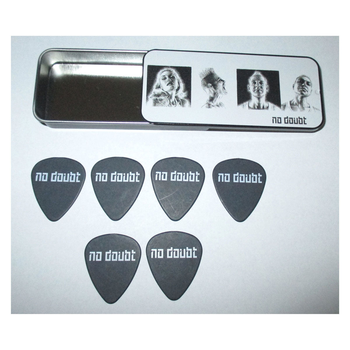 Logo Guitar Pick