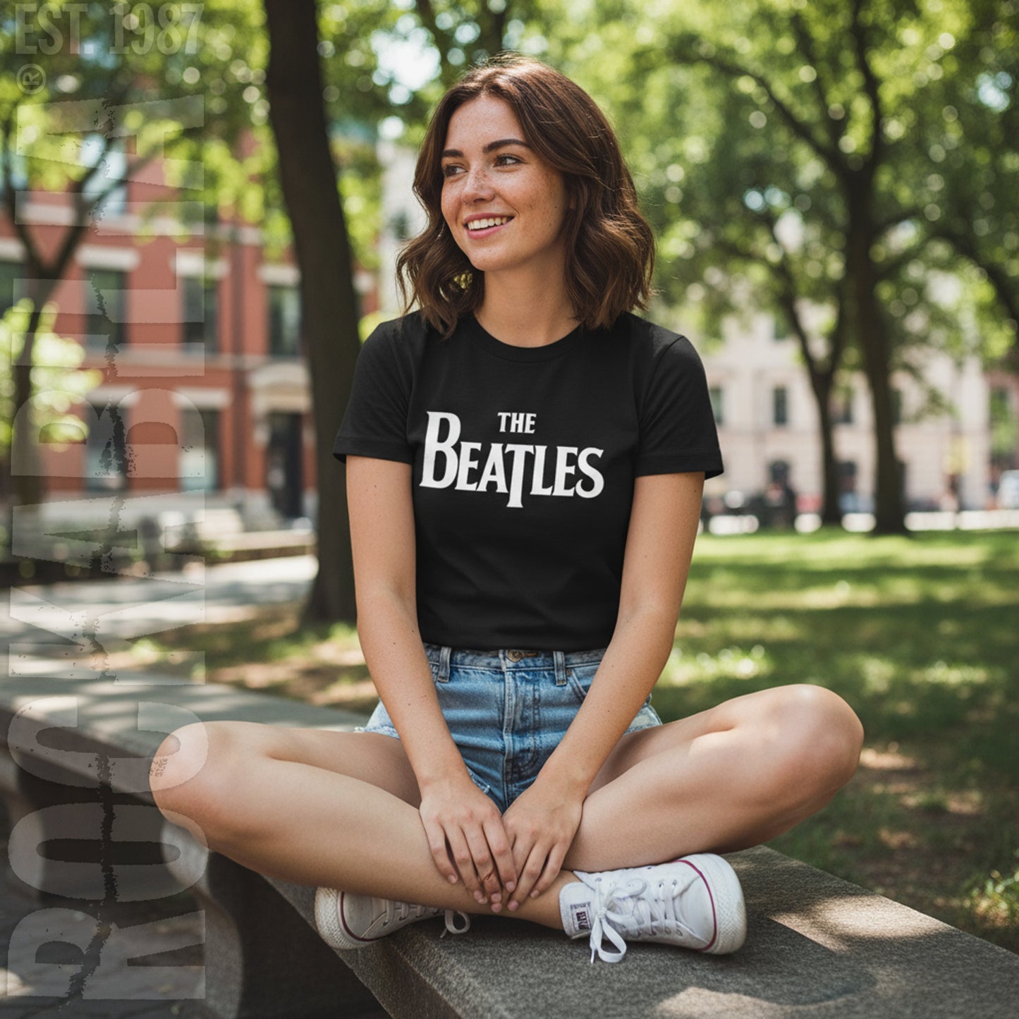 Logo Universal (Women's) Junior Top