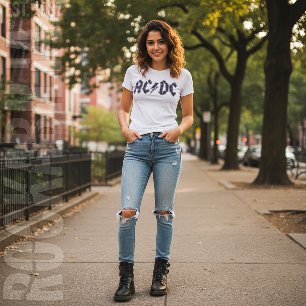 Outline Logo Junior Top